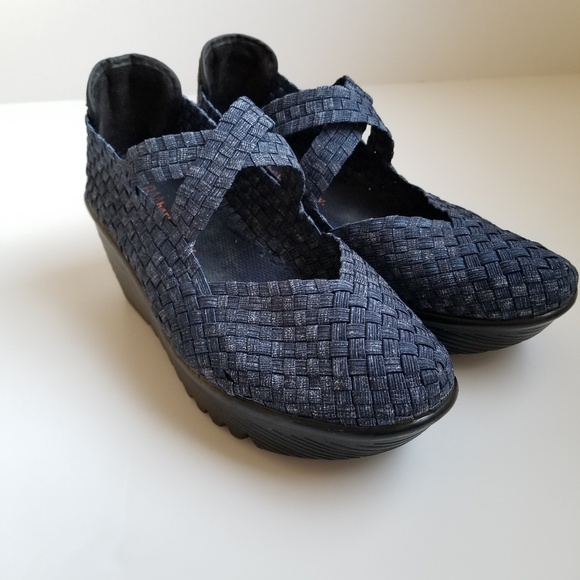 bernie mev mary jane wedge